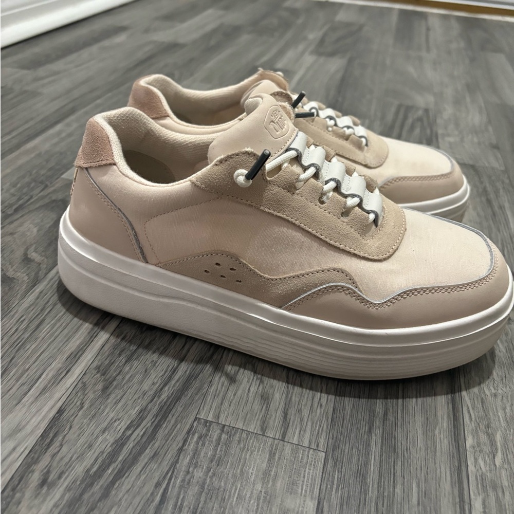 Women’s HeyDude Lift Sport - blush size 8